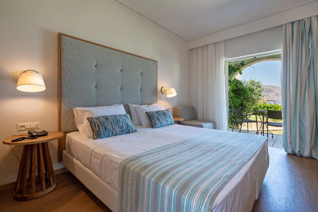 BUNGALOW SEA VIEW Room, Pilot Beach Resort, Crete