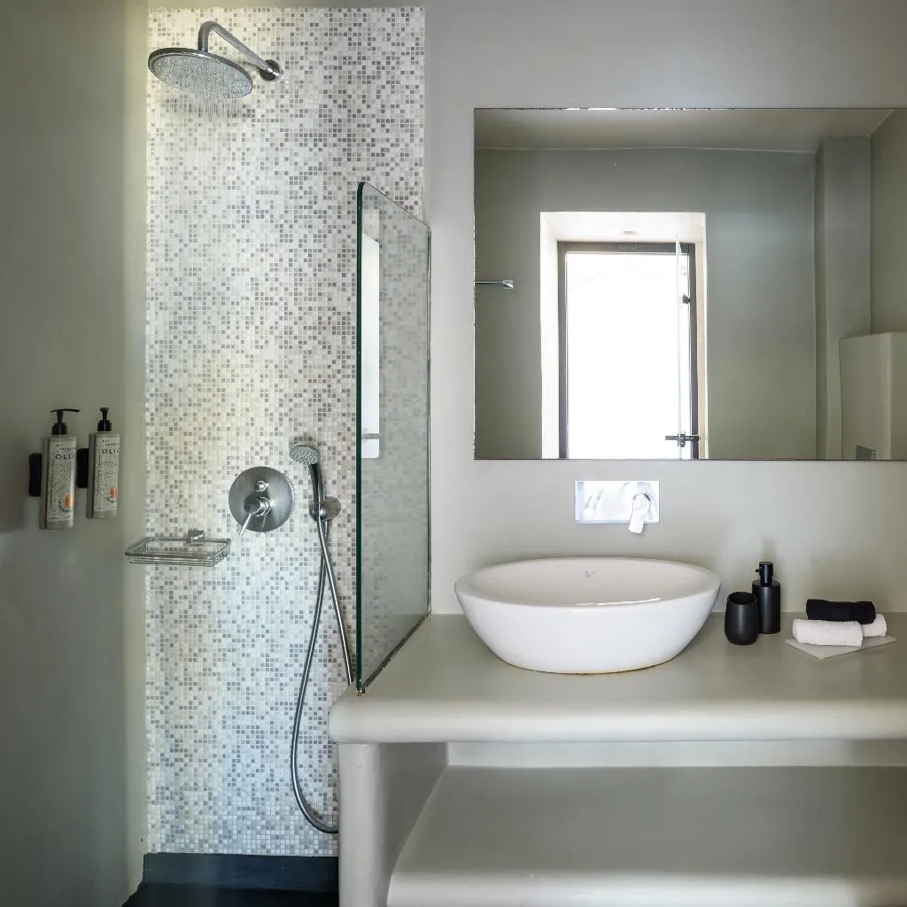TRIPLE ONE BEDROOM ONE BATHROOM Room, Andromeda Villas, Santorini