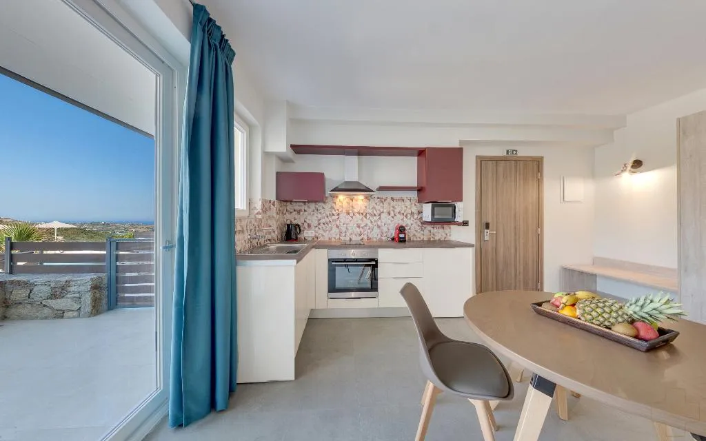 SUITE SUPERIOR WITH TERRACE Room, Spiros-Soula Family Hotel & Thematic Suites, Crete