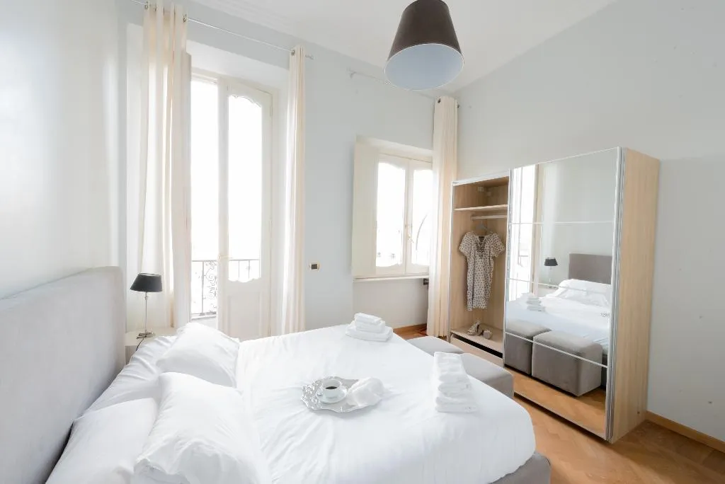 Room, Fontana Più Stella Apartments, Rome