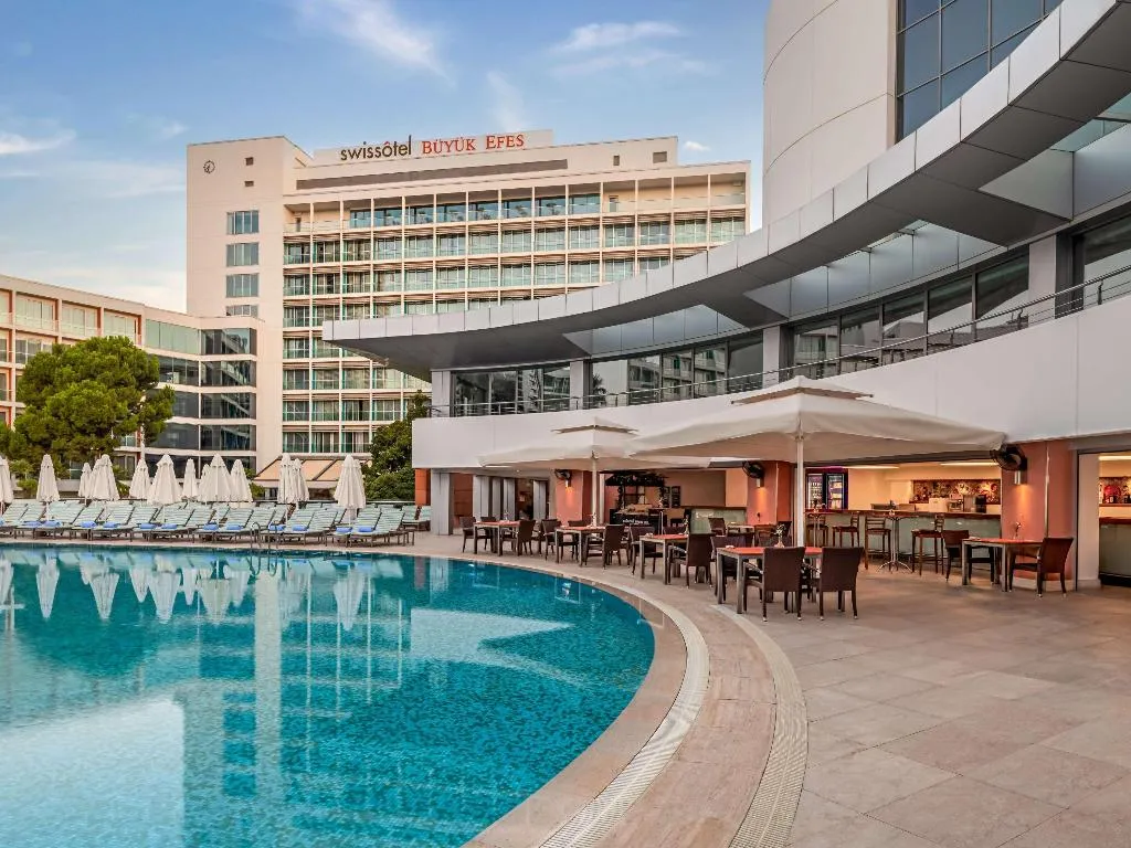 Bar, Swissotel Buyuk Efes Izmir, Izmir