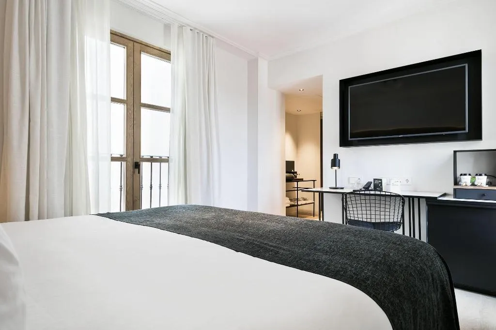 DOUBLE WITH TERRACE Room, Yurbban Passage Hotel & Spa, Barcelona