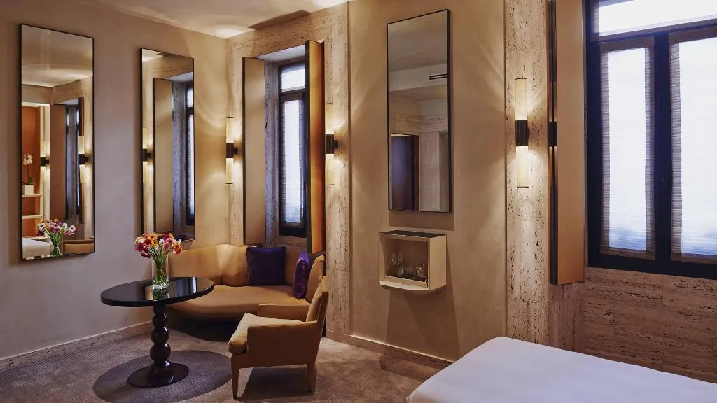 TWIN DELUXE Room, Park Hyatt Milan, Milan