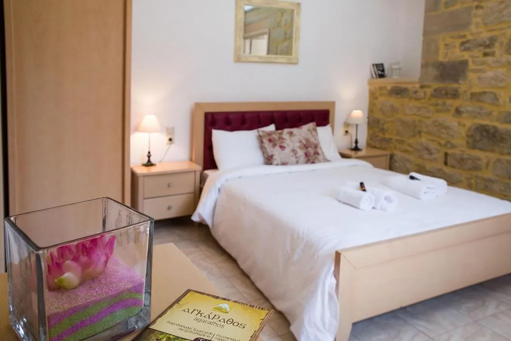 Room, Agarathos, Crete