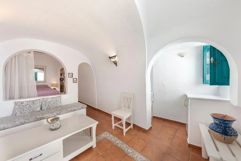 STUDIO DELUXE Room, Afroessa Hotel, Santorini