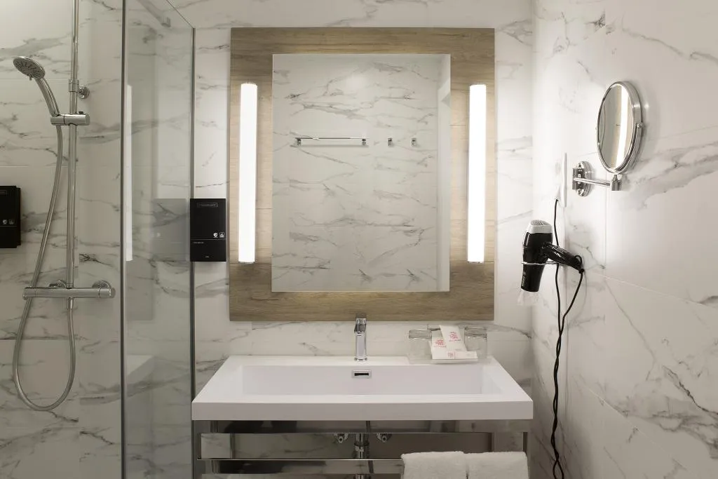 QUADRUPLE STANDARD Room, Petit Palace Arenal, Madrid
