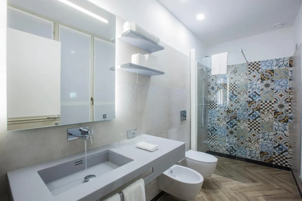 DOUBLE PREMIUM Room, Hotel Indigo Milan - Corso Monforte, Milan