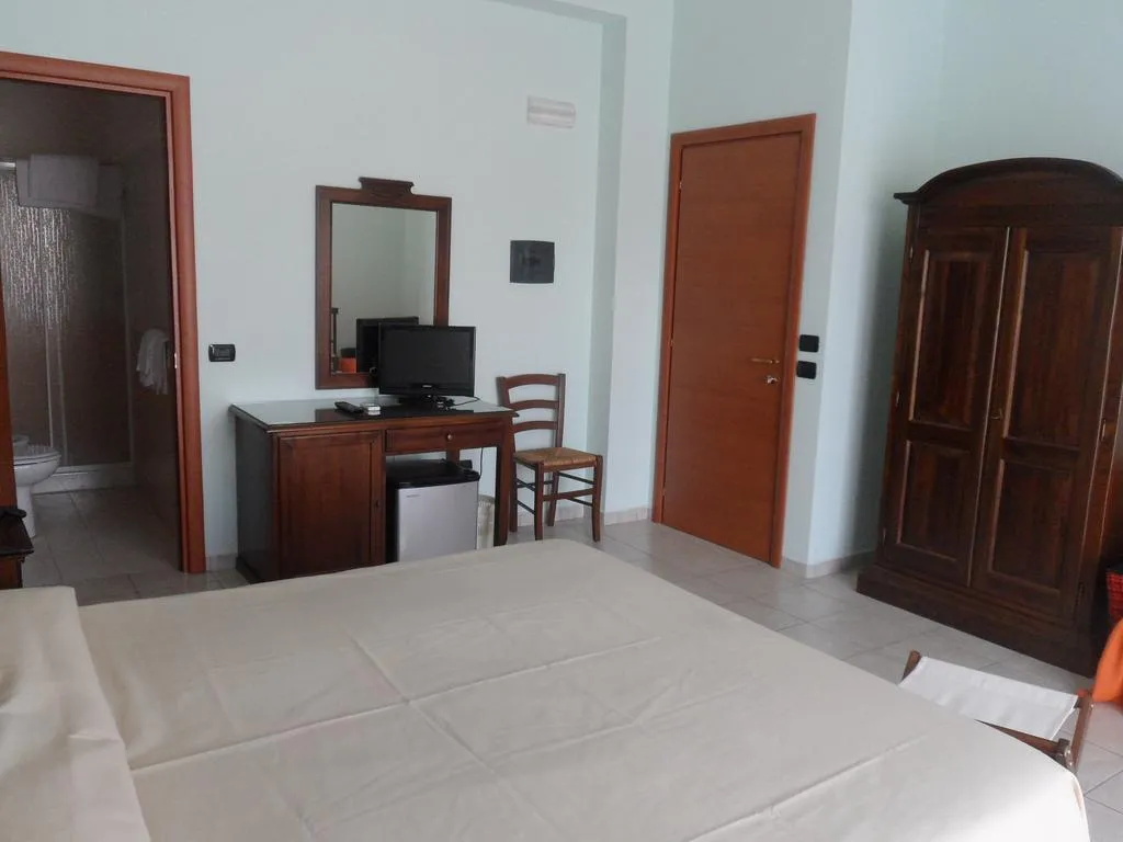 QUADRUPLE WITH BALCONY Room, Fiumefreddo Hotel, Taormina