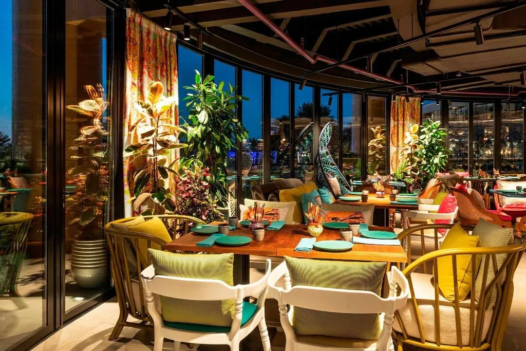 Restaurant, Le Royal Meridien Beach Resort and Spa, Dubai