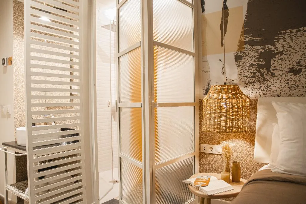 SINGLE STANDARD Room, Room Select Tetuán, Seville