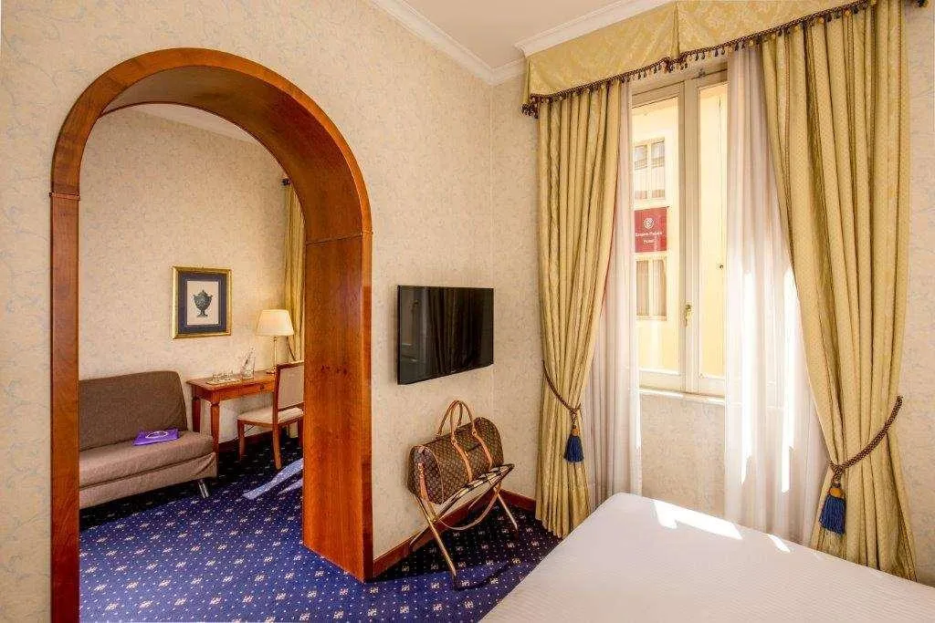 Room, UNA HOTELS Empire Roma, Rome