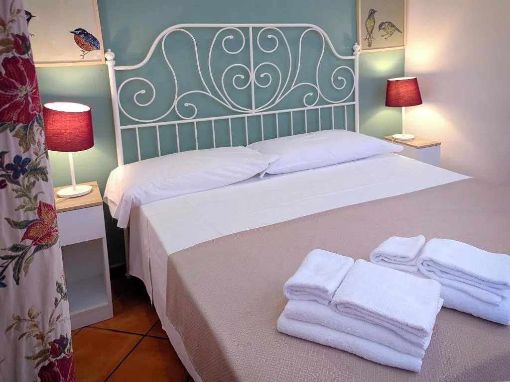 Room, La Locanda Dell Arte, Naples