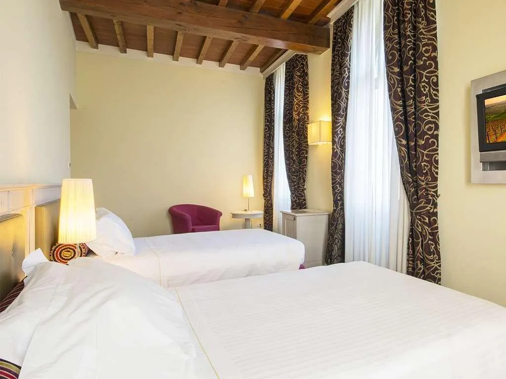 Room, LHP Certaldo Resort, Florence
