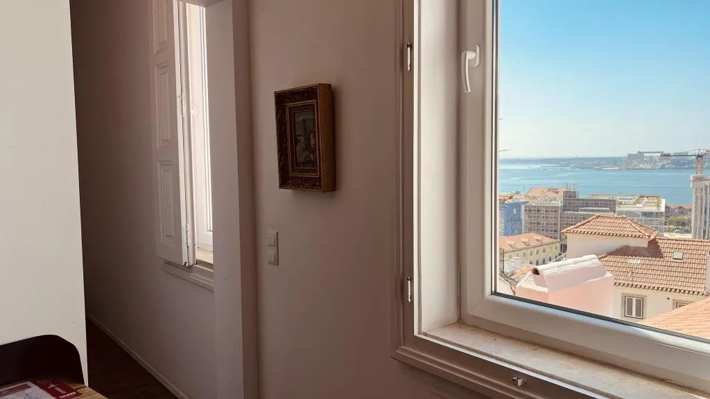 DOUBLE CITY VIEW QUEEN BED Room, Monte Belvedere Hotel By Shiadu, Lisbon