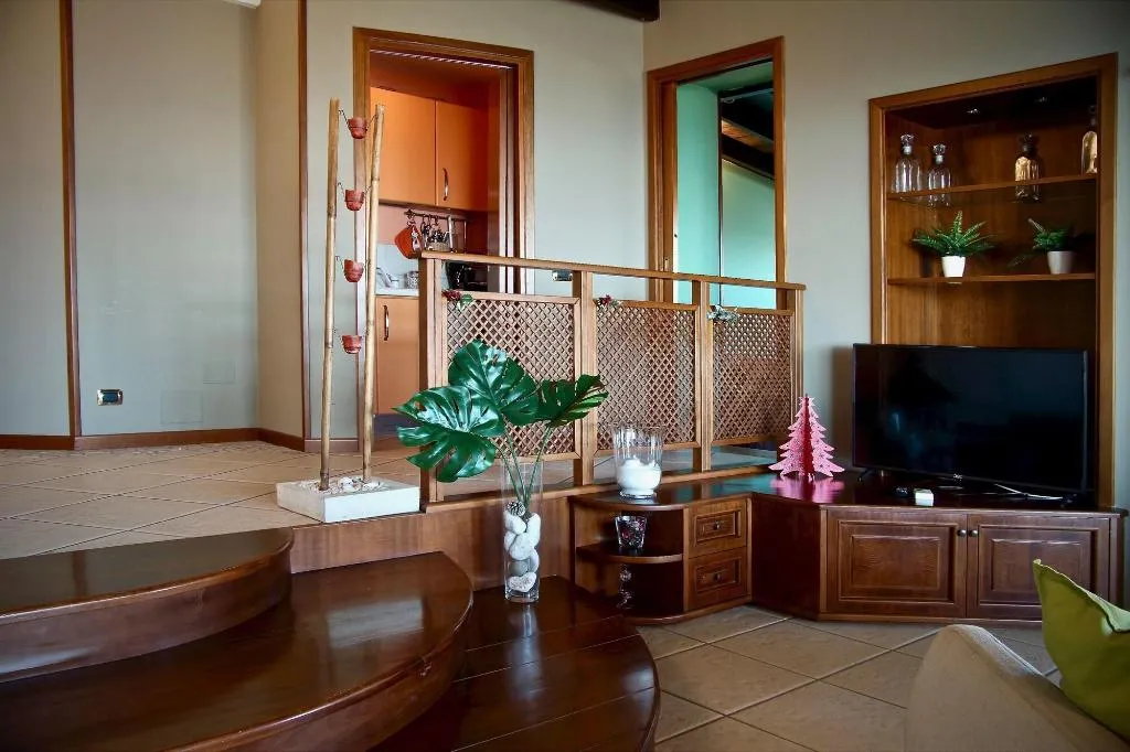 Room, B&b A'Luggetella, Naples