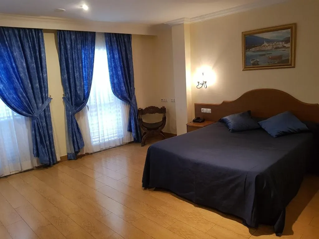 Room, Portofino, Costa Brava