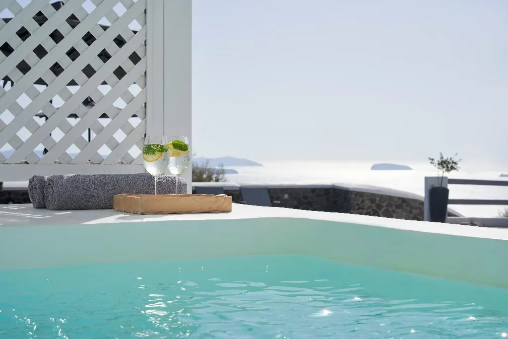 DOUBLE SUPERIOR Room, Mr. & Mrs. White Oia - Santorini, Santorini