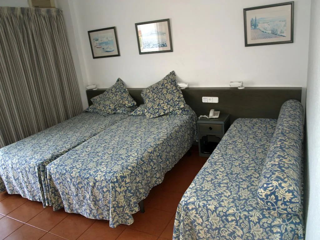 Room, Presidente, Ibiza