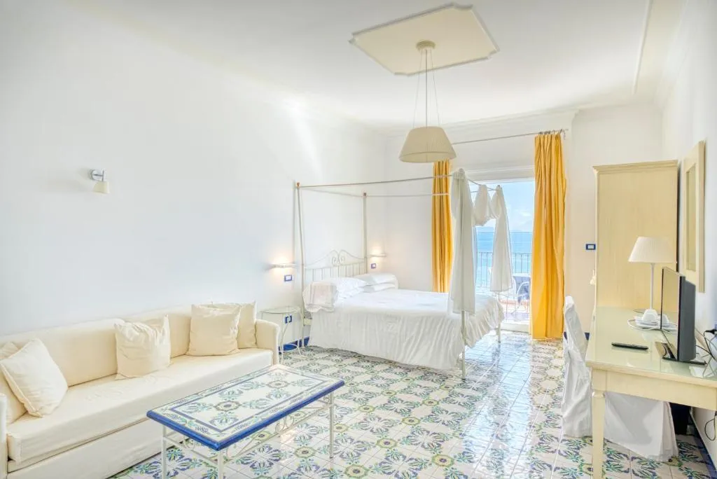 DOUBLE DELUXE Room, Hotel Cetus, Naples