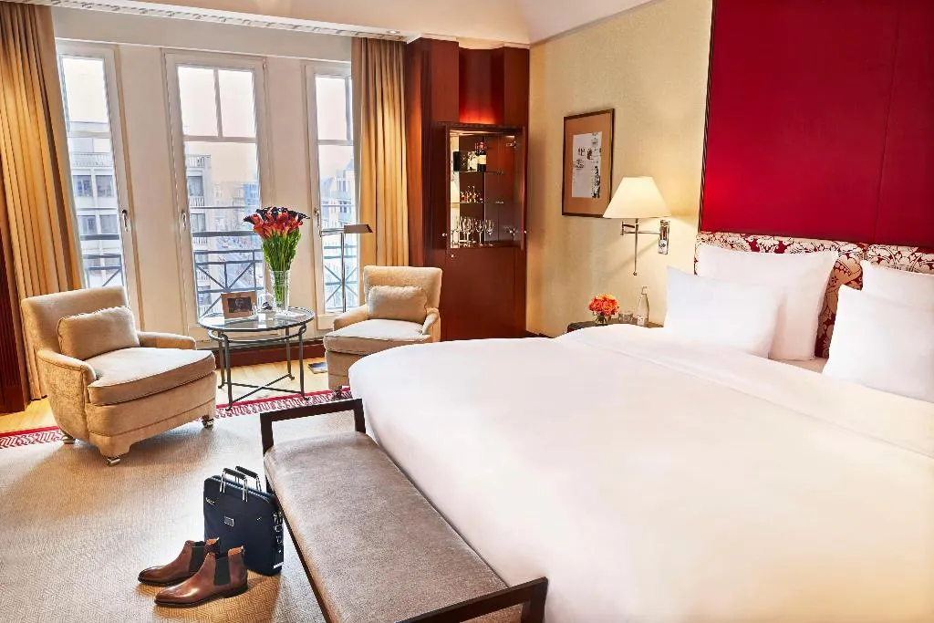 Double or Twin DELUXE SUPERIOR Room, Adlon Kempinski Berlin, Berlin