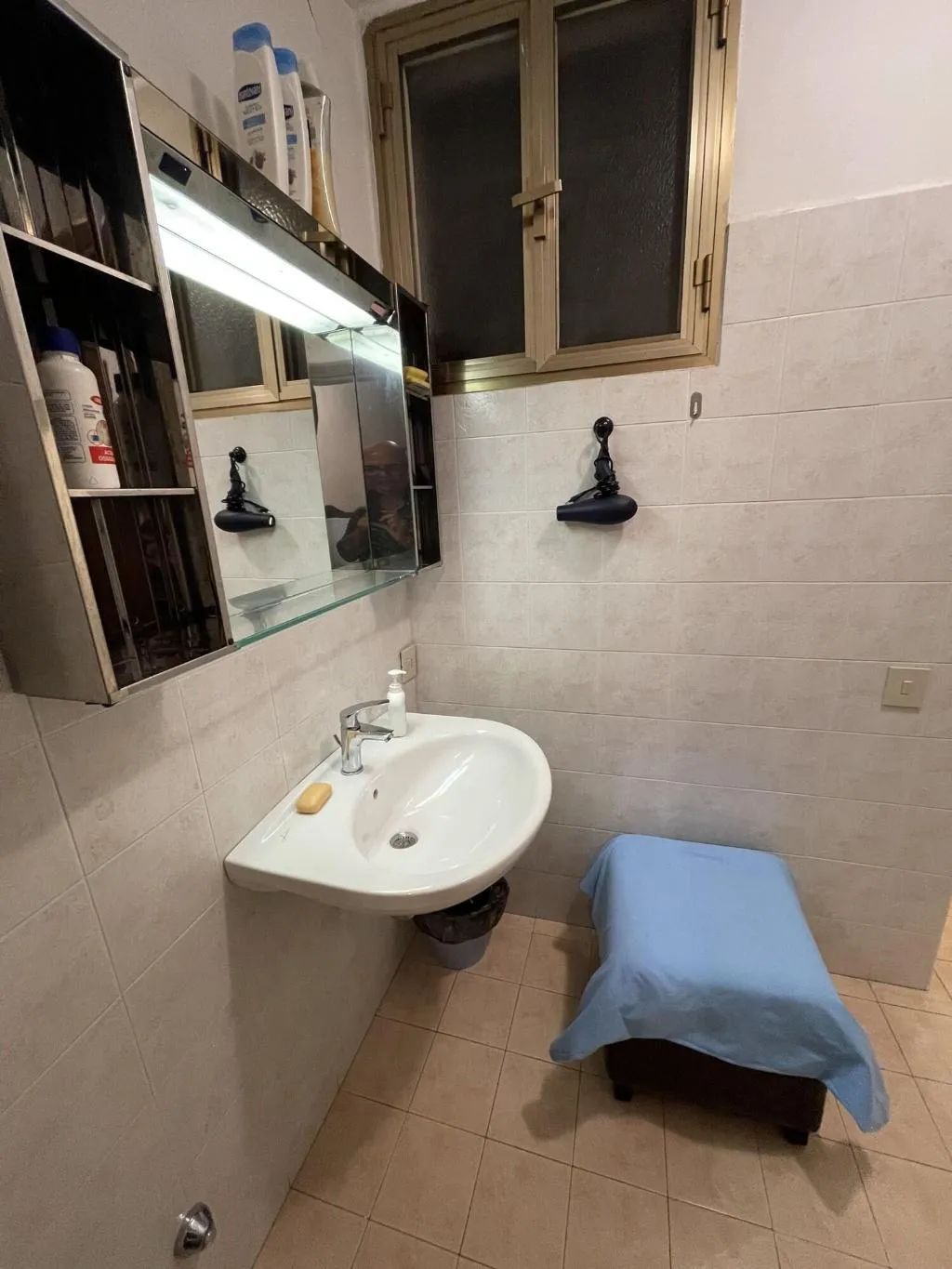 Room, Grey's House, Venice