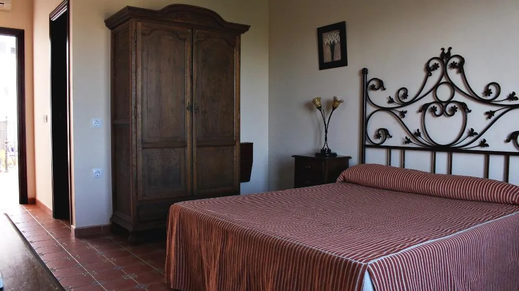 FAMILY ROOM STANDARD Room, Vega de Cazalla, Seville