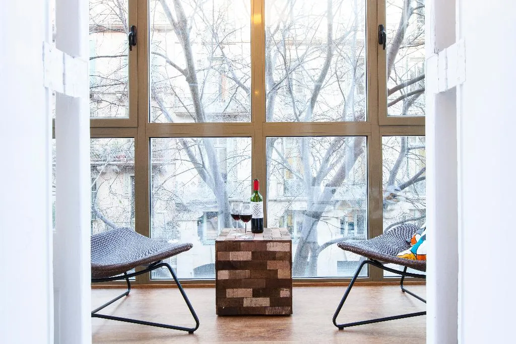 APARTMENT TWO BEDROOMS TWO BATHROOMS Room, Aspasios Urquinaona Design, Barcelona
