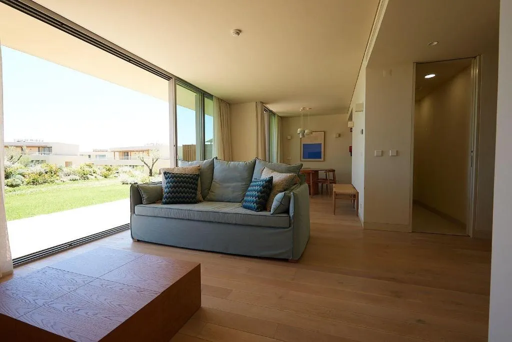 Room, White Shell Beach Villas, Algarve