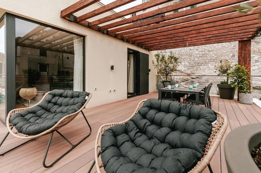 Room, Armerun Heritage Hotel & Residences, Split
