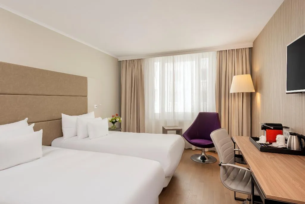 DOUBLE SUPERIOR Room, NH Collection Berlin Mitte am Checkpoint Charlie, Berlin