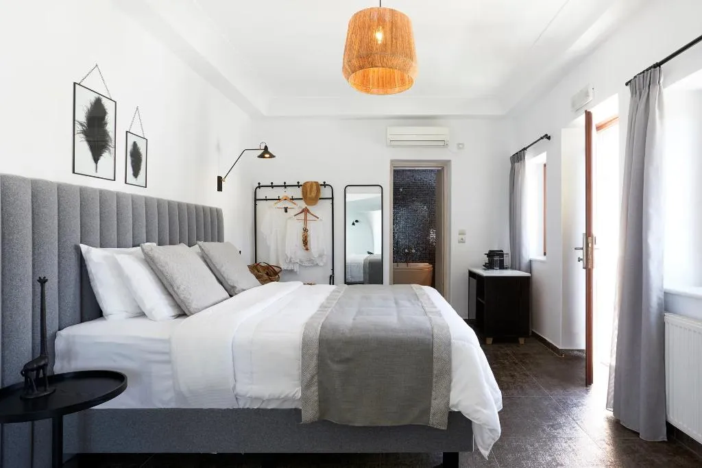 SUITE PREMIUM WITH VIEWS Room, Petit Palace, Santorini