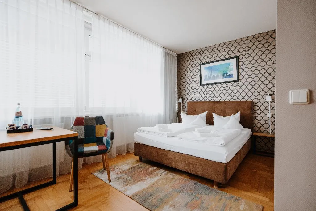 Room, AMC Apartments Ku'Damm, Berlin