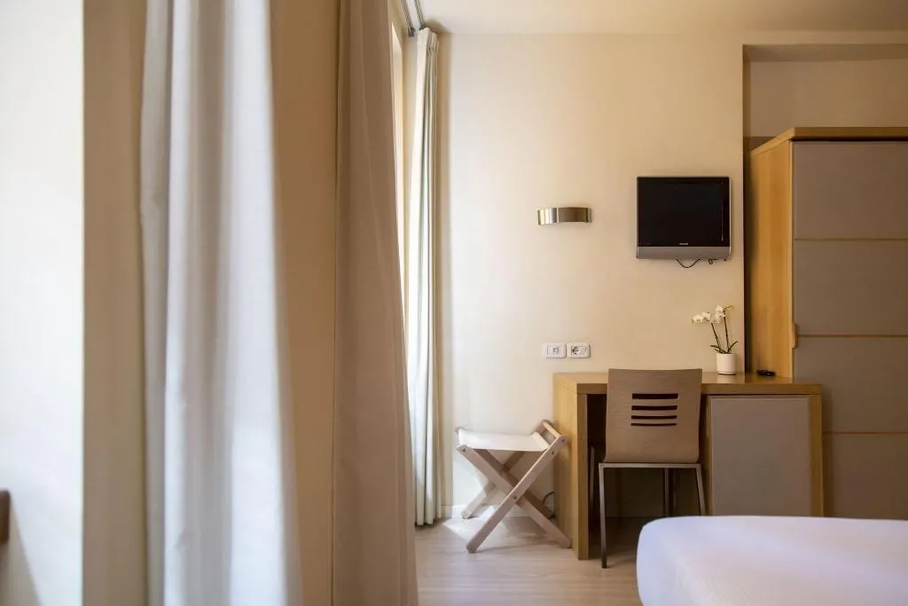 JUNIOR SUITE STANDARD Room, Antico Borgo, Milan