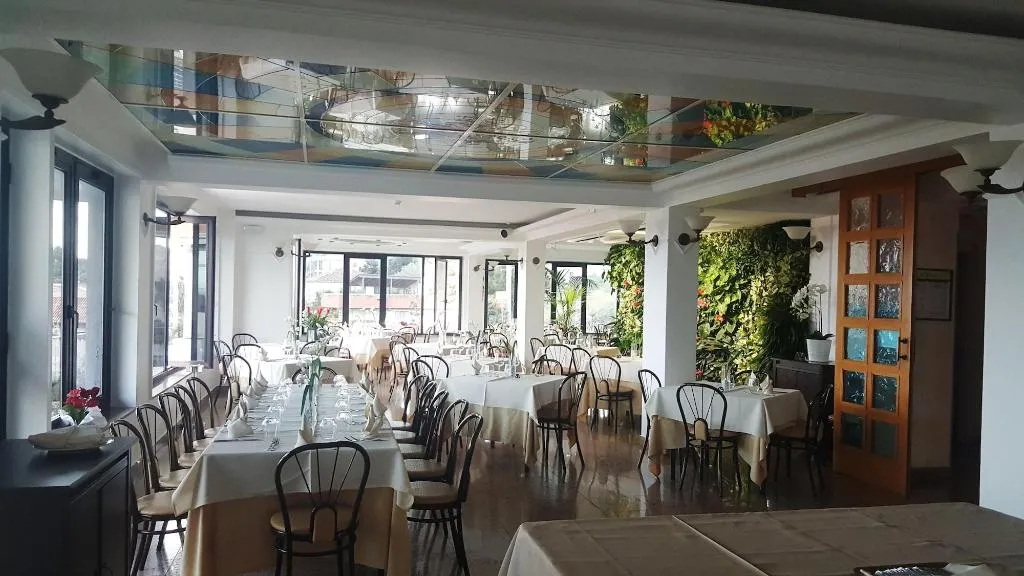 Restaurant, Albergo Lachea, Catania