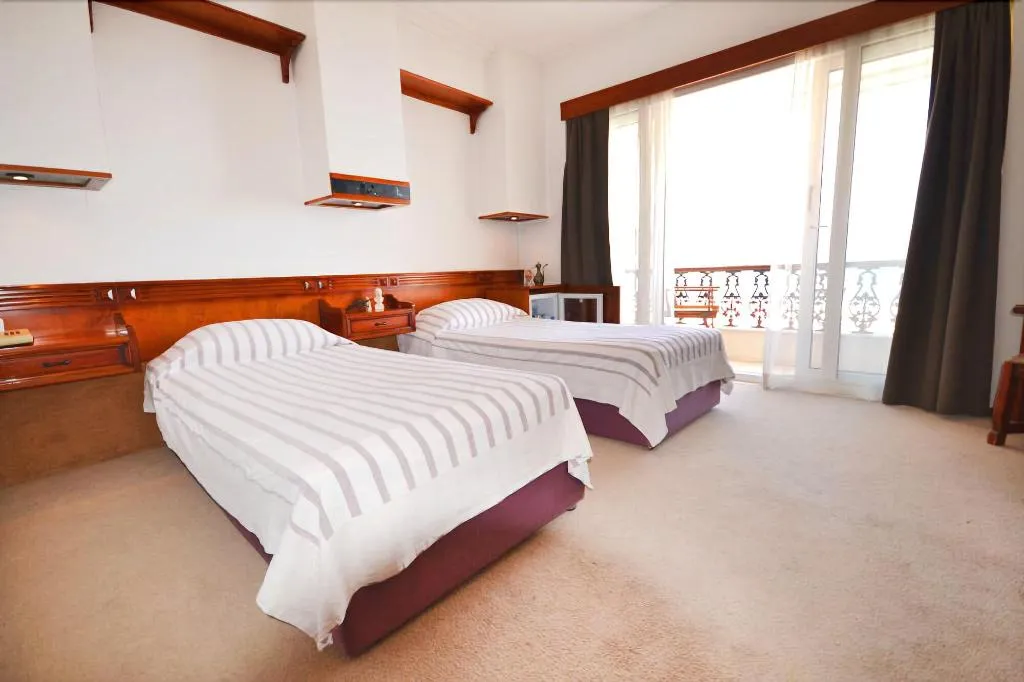 Room, Bac Pansiyon, Dalaman