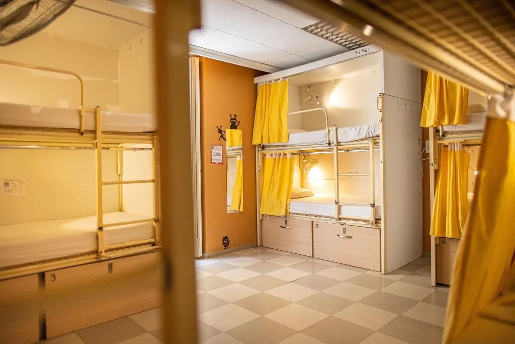 Bed in dormitory CAPACITY 8 WITH SHARED BATHROOM Room, The River Hostel, Valencia