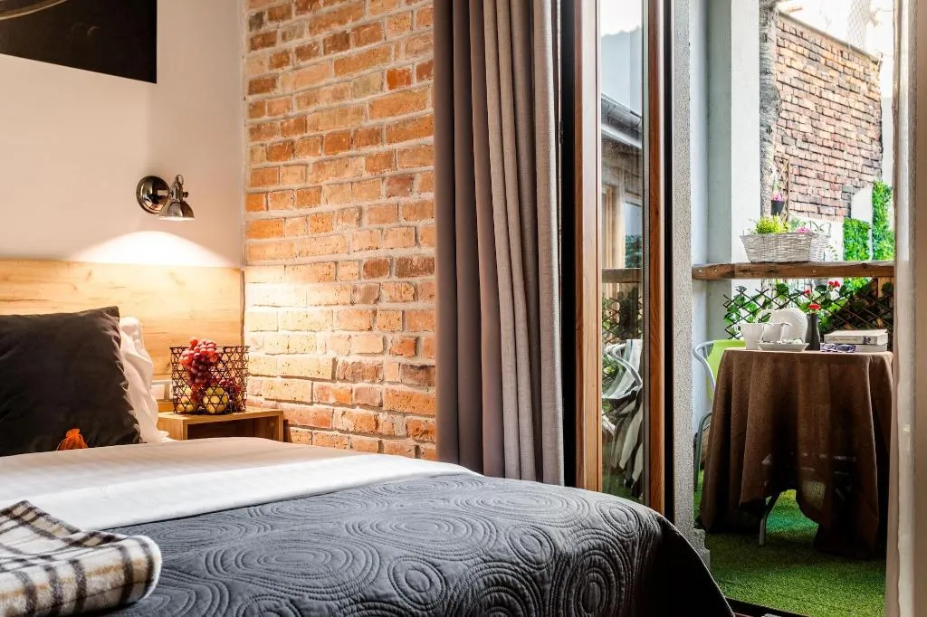 Room, Art & Garden Residence, Krakow