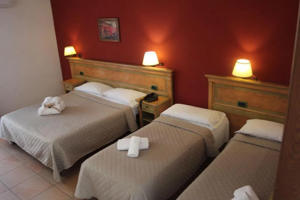 Room, Hotel Santa Caterina, Naples