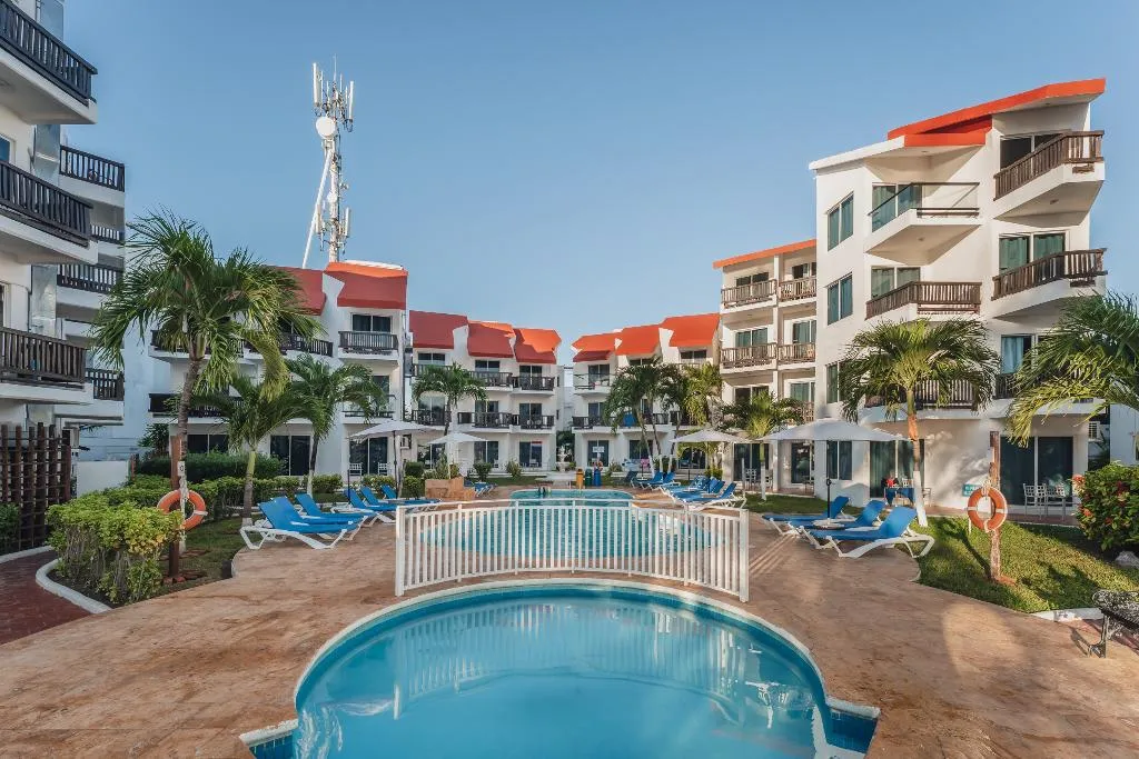 General view, Imperial las Perlas, Cancun Area