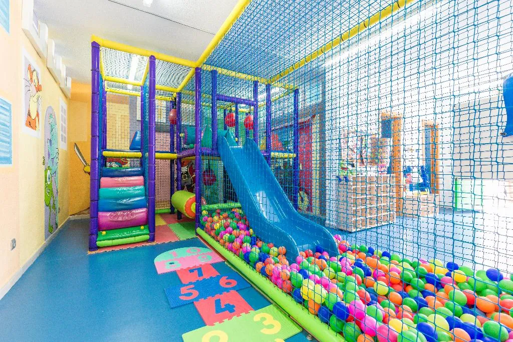 Sports and Entertainment, Blau Punta Reina Resort, Majorca