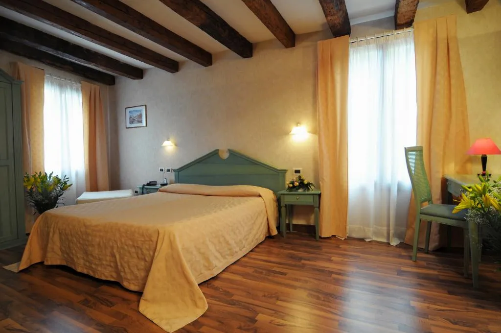 DOUBLE ANNEX Room, Tintoretto Hotel, Venice