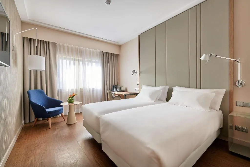 DOUBLE WITH VIEWS Room, NH Lisboa Campo Grande, Lisbon