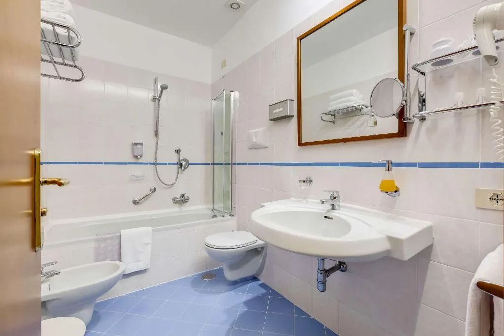 Room QUEEN SIZE BED Room, Best Western Hotel La Solara, Naples