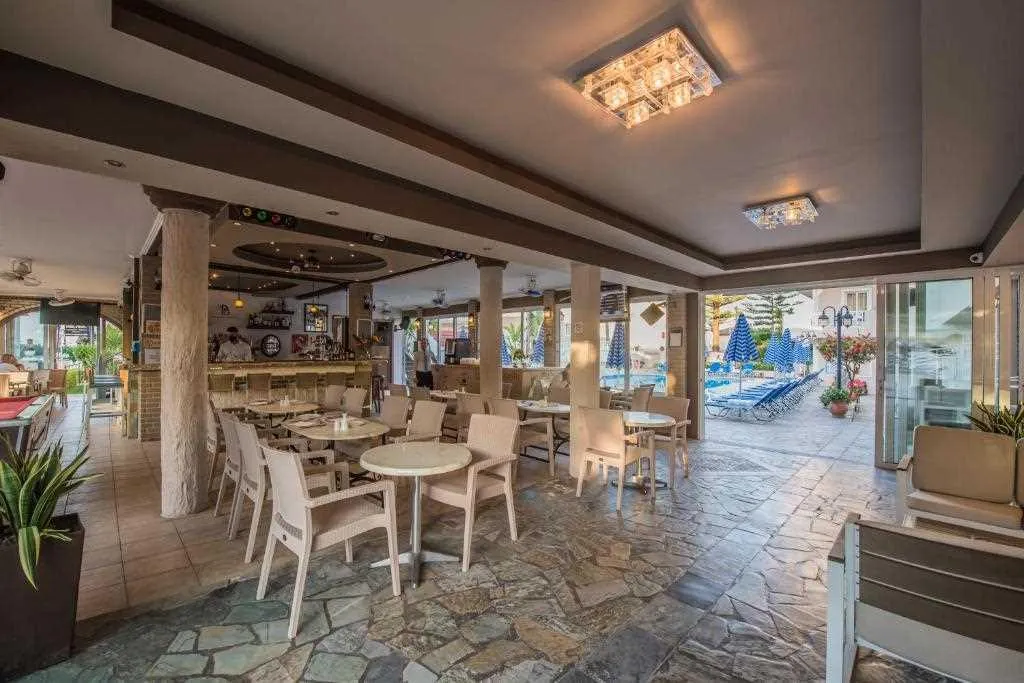 Bar, Planos Beach Hotel, Zante