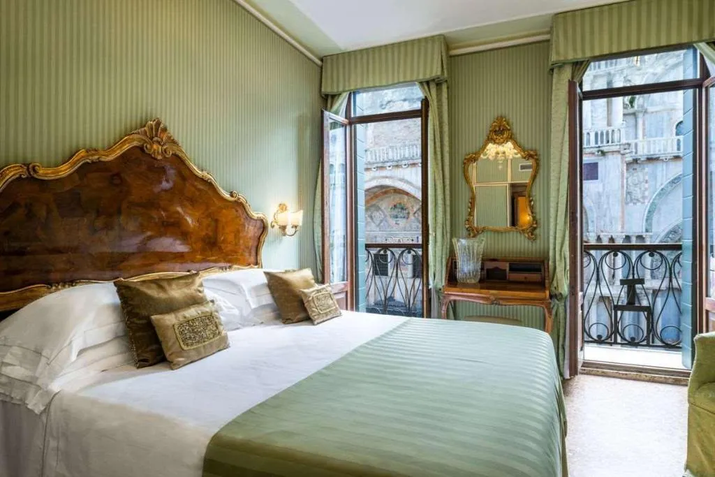 Room, Concordia, Venice