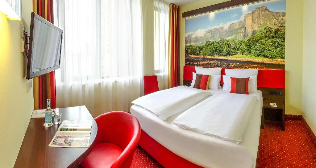 SINGLE STANDARD Room, PLAZA Premium Berlin Kurfürstendamm, Berlin