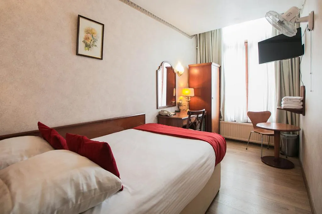 DOUBLE WITH DOUBLE BED Room, Atlanta, Amsterdam