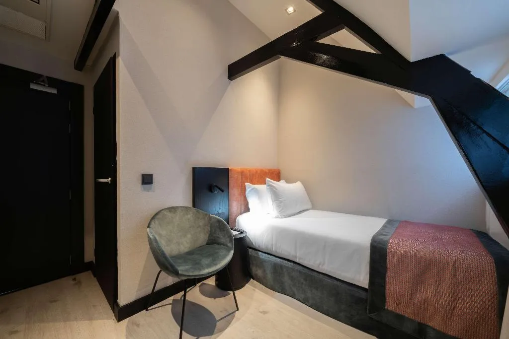 Room, Catalonia Vondel Amsterdam, Amsterdam