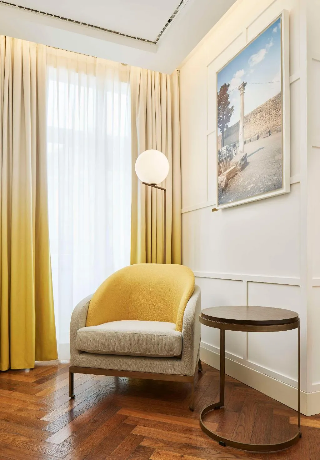 TWIN SUPERIOR Room, de Bonart Naples-Curio Collection by Hilton, Naples