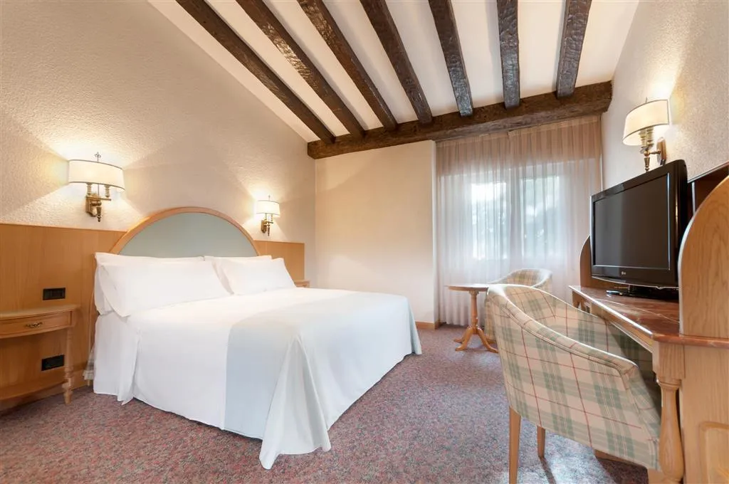Room, Gran Hotel Los Angeles, Madrid